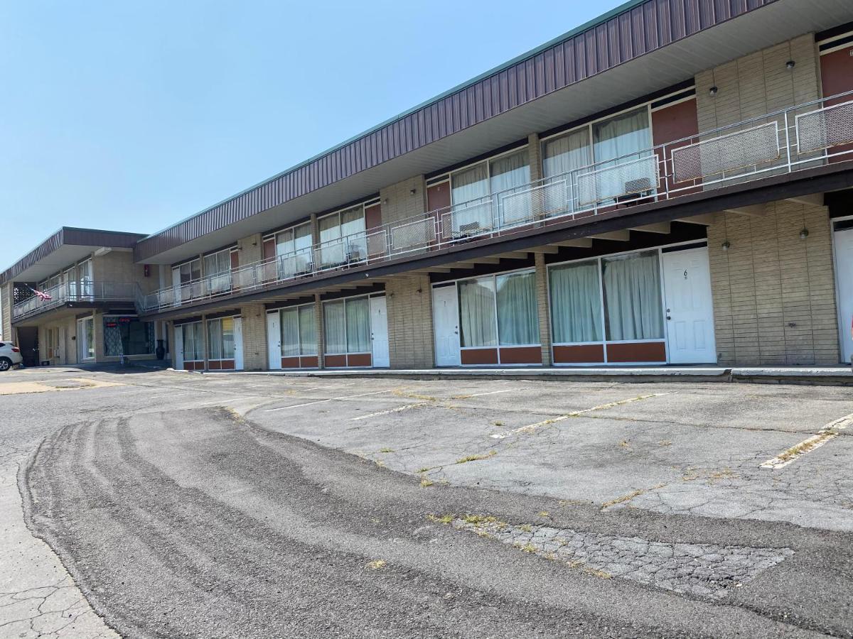 Sonrise Inn Breezewood 外观 照片