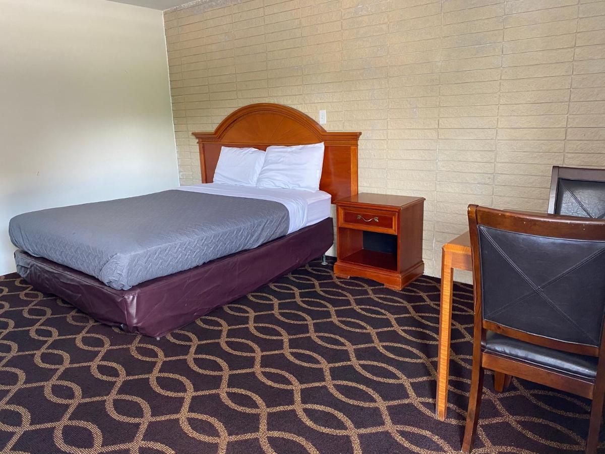Sonrise Inn Breezewood 外观 照片