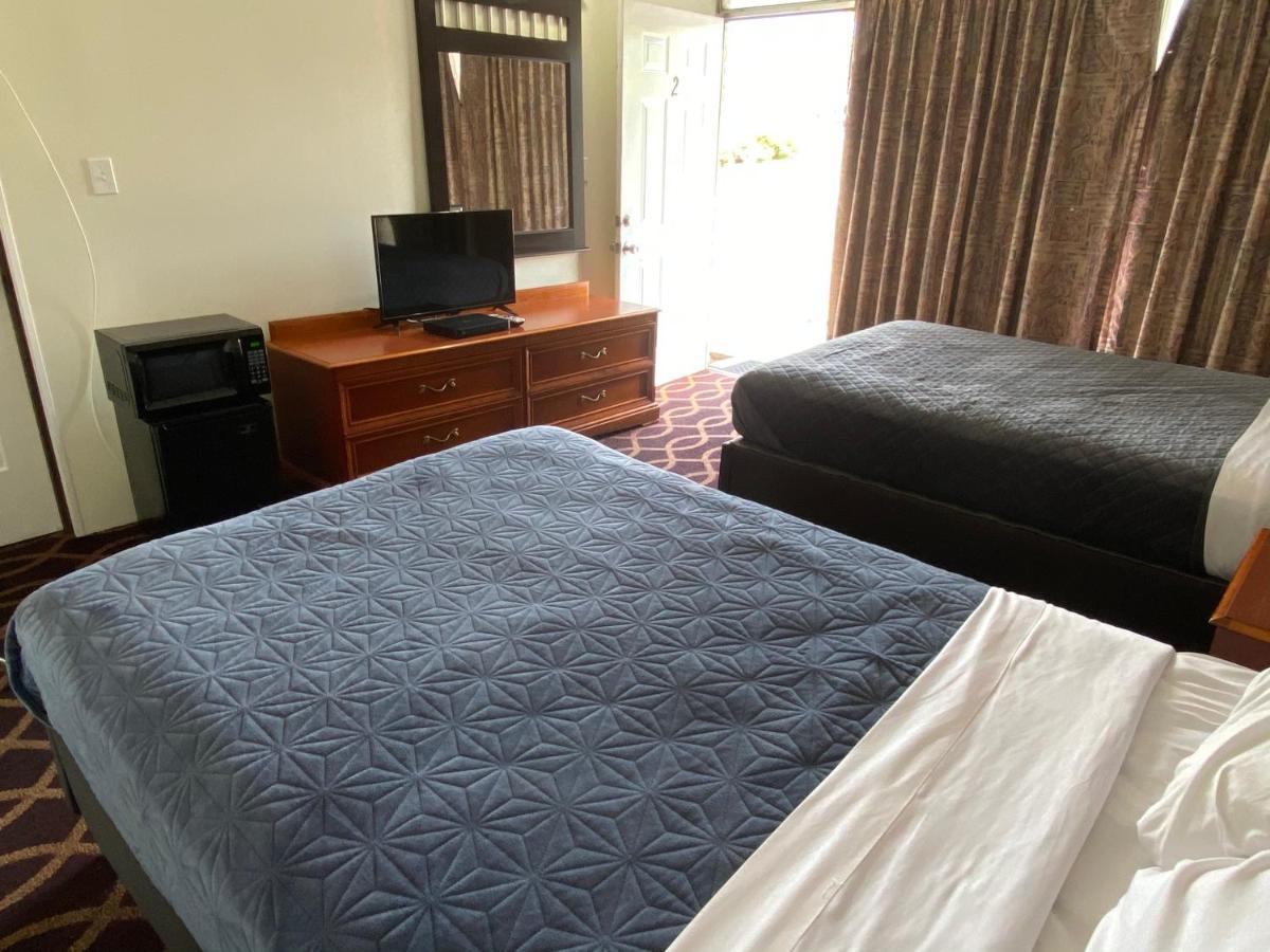 Sonrise Inn Breezewood 外观 照片